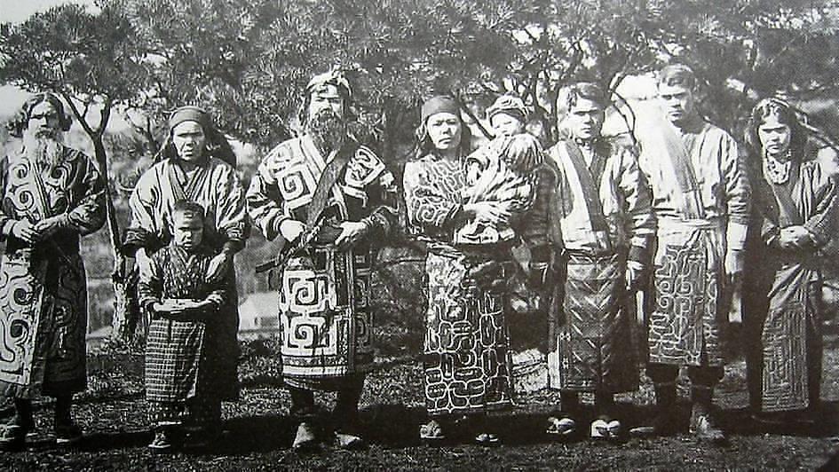 A&iuml;nou, ethnie japonaise