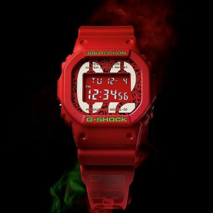 Montre EVANGELION x G-SHOCK DW-5600 EVA-02