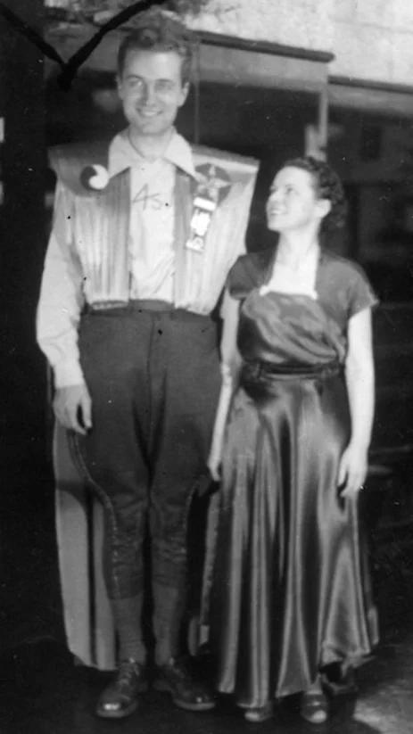 Forrest James Ackerman e Myrtle A. Jones