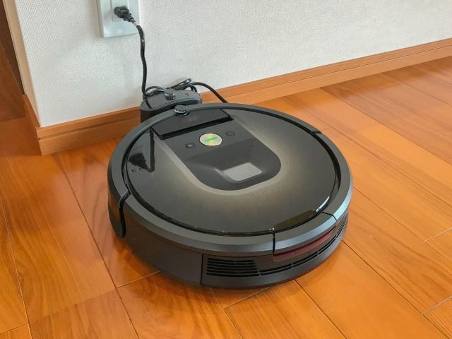 ロボット掃除機購入時のポイント:ゴミ処理・メンテナンスの方法
