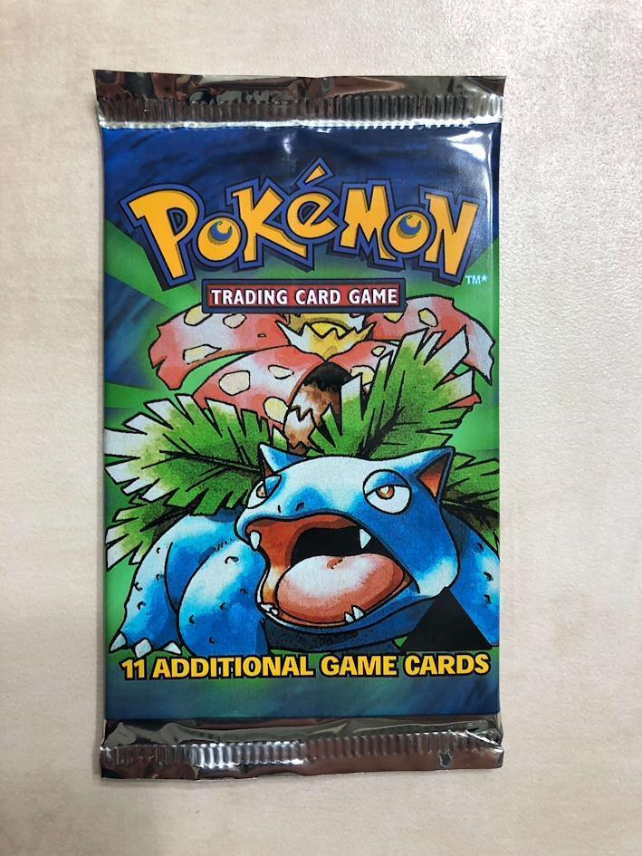 Pokemon Booster Box dengan Black Triangle Error