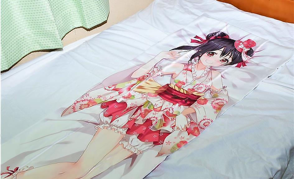 Achat Dakimakura Japon ZenMarket