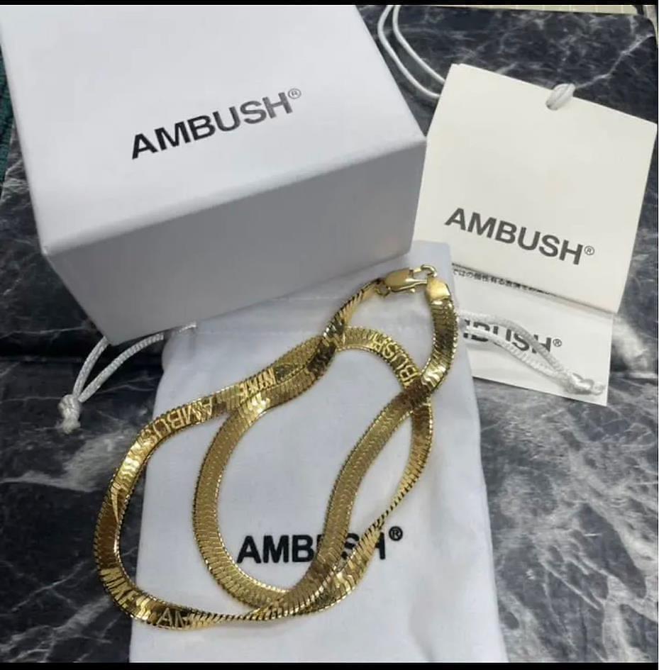 Marque de luxe japonaise Ambush collier