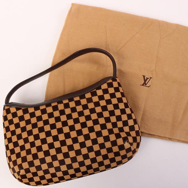 Bolsas de Designer Usadas no Japão