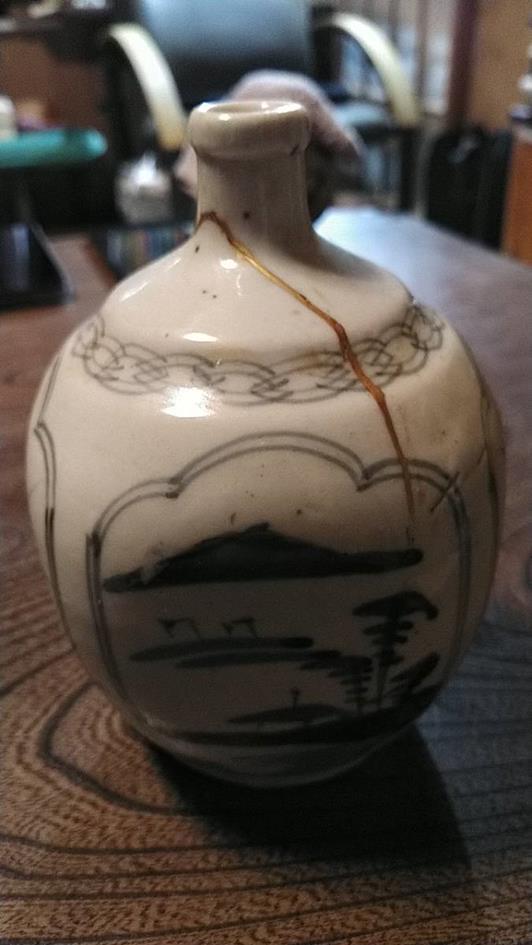 江戸中期　海浜草花染付油壺 徳利 花入 金継