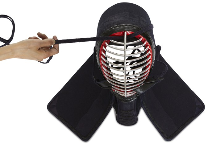 Mũ bảo vệ đầu trong võ phục Kendo