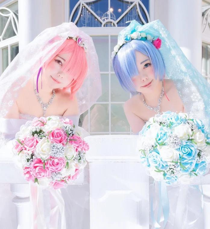 Cosplayer Shizuku com sua irm&atilde; g&ecirc;mea como as g&ecirc;mas Rem e Ram de Re:Zero