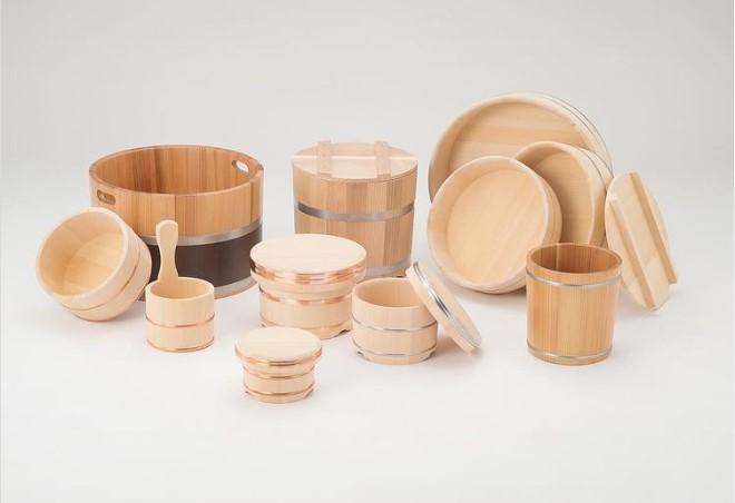 Outils ustensiles accessoires onsen bains chauds en bois bassines