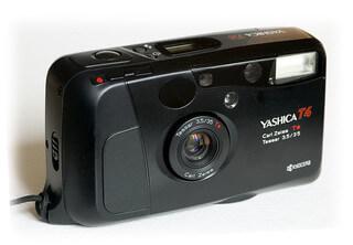 El clásico negro de la Yashica T4