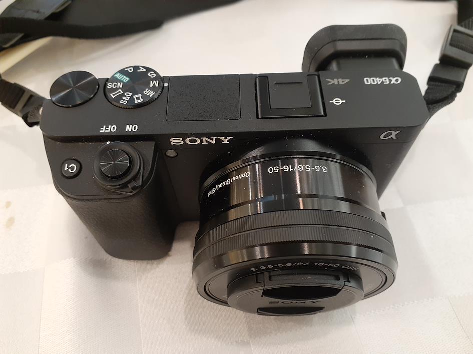 Sony A6400