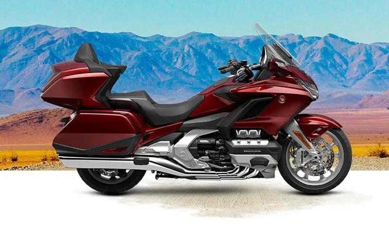 5. La moto Honda Gold Wing