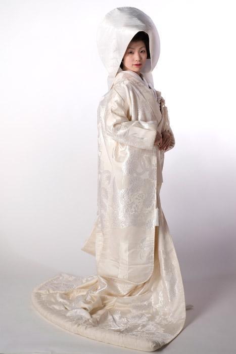 Shinto wedding outfit