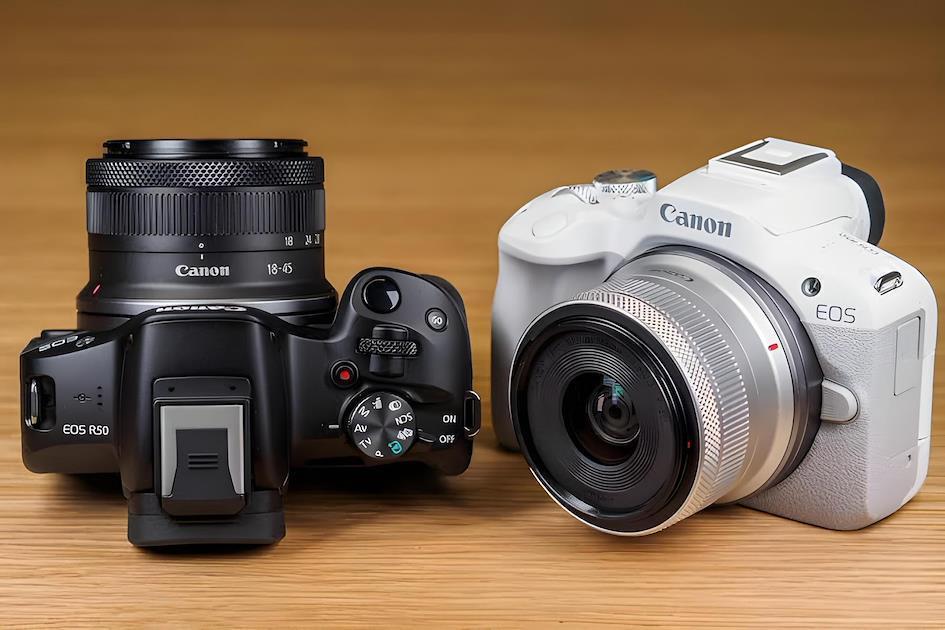 Canon EOS R50