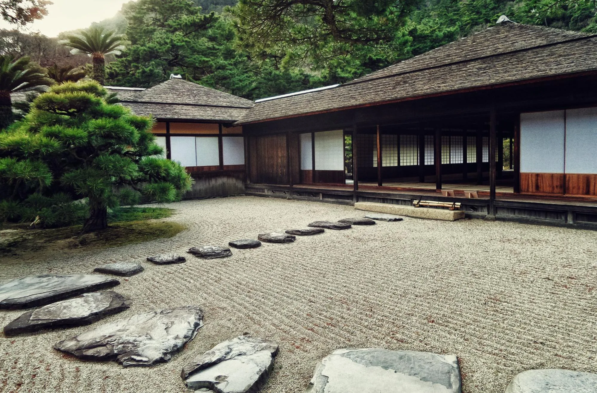 maison traditionnelle japonaise